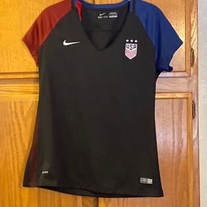 Nike Womens USA Soccer 2016 World Cup jersey.  In new condition.  Size Large